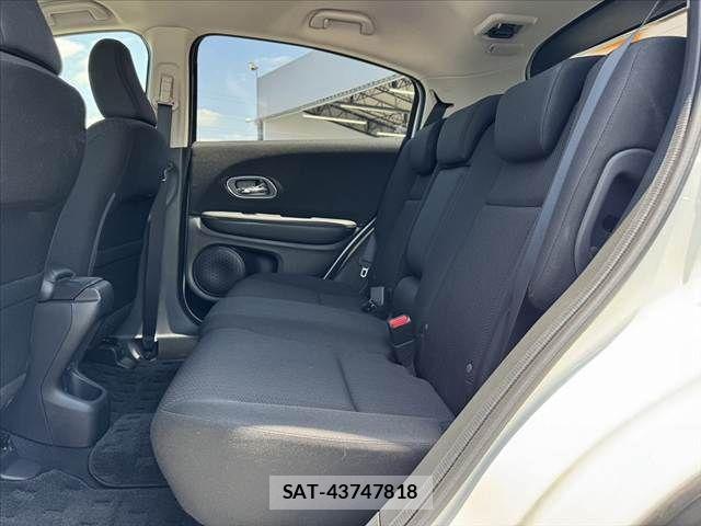 Honda VEZEL 2017-07 8038949-17