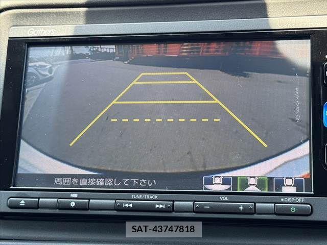 Honda VEZEL 2017-07 8038949-23
