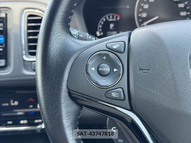 Honda VEZEL 2017-07 8038949-26