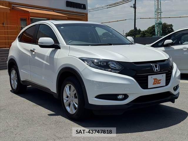 Honda VEZEL 2017-07 8038949-7