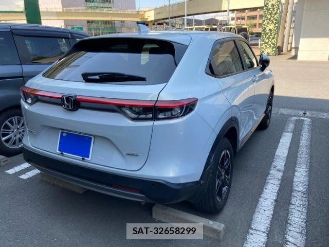 Honda VEZEL 2022-07 8132813-2