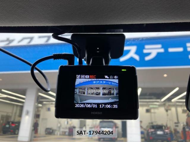 Honda VEZEL 2023-12 8317833-28