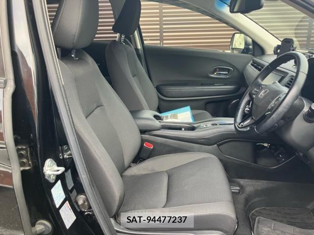 Honda VEZEL 2018-06 8369559-16