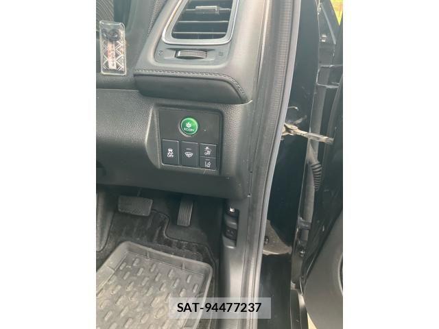 Honda VEZEL 2018-06 8369559-18