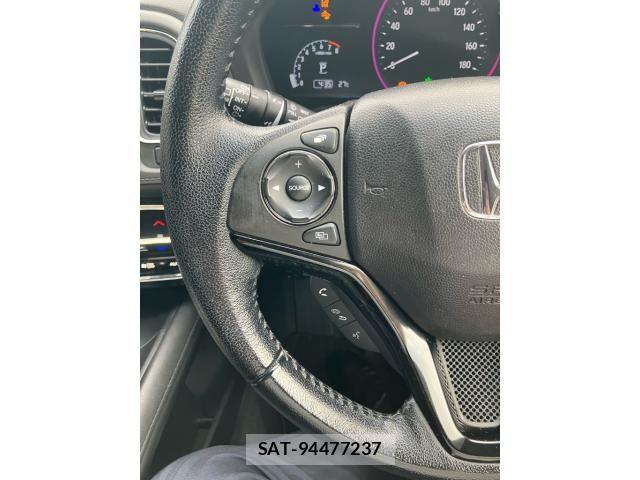 Honda VEZEL 2018-06 8369559-21