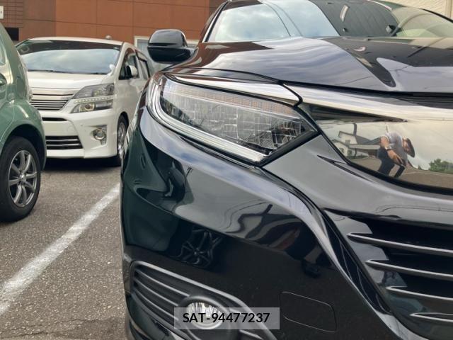 Honda VEZEL 2018-06 8369559-3
