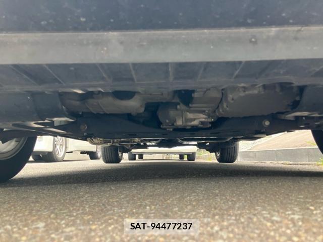 Honda VEZEL 2018-06 8369559-6