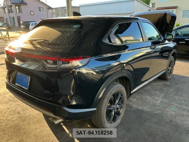 Honda VEZEL 2022-04 8369558-1