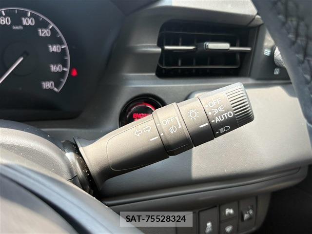 Honda VEZEL 2025-09 8629517-27