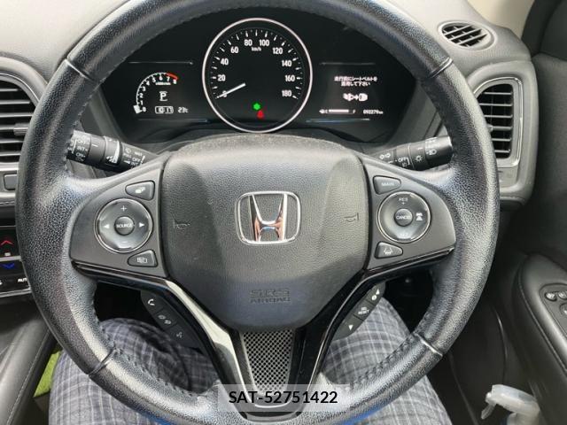 Honda VEZEL 2017-10 8797813-11