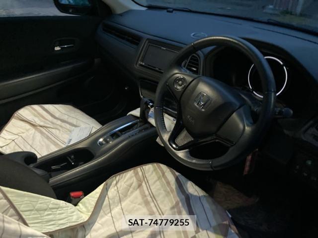 Honda VEZEL 2014-12 8832271-11