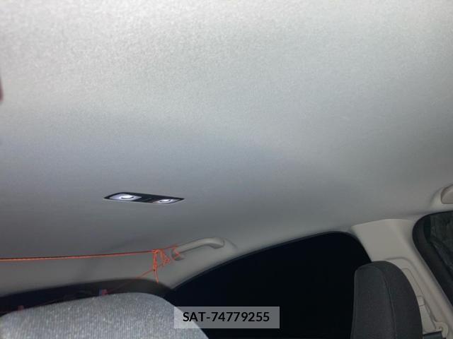 Honda VEZEL 2014-12 8832271-14