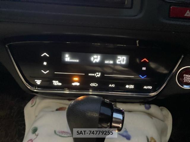 Honda VEZEL 2014-12 8832271-18