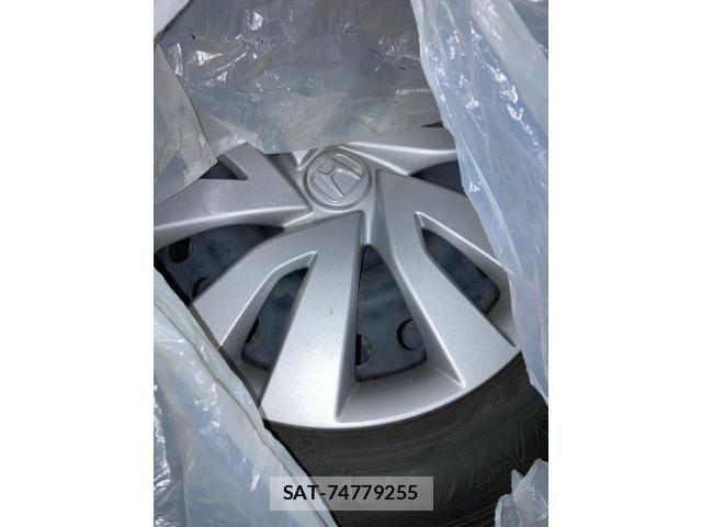 Honda VEZEL 2014-12 8832271-24