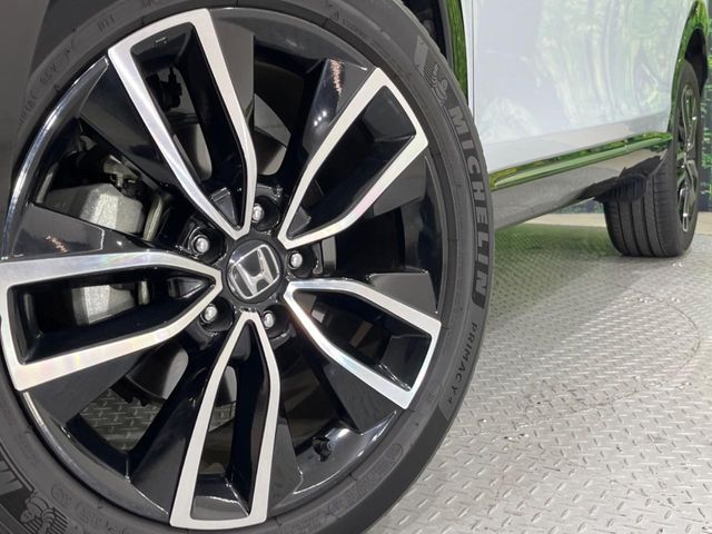 Honda VEZEL 2021-12 4759069-12
