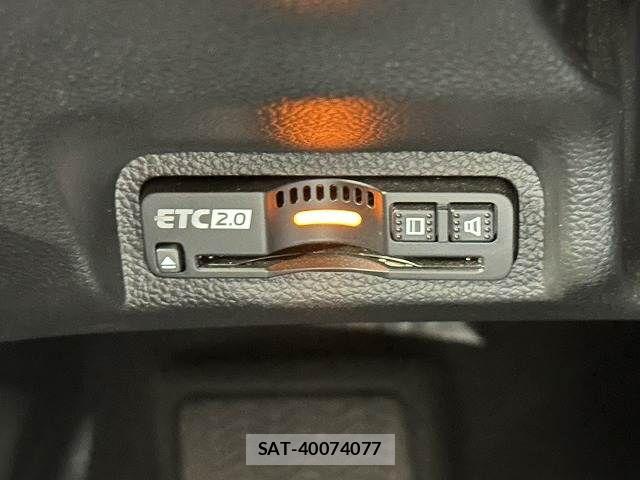 Honda VEZEL 2021-06 5881825-15