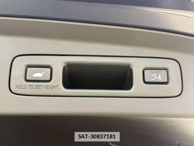 Honda VEZEL 2023-09 5881888-9