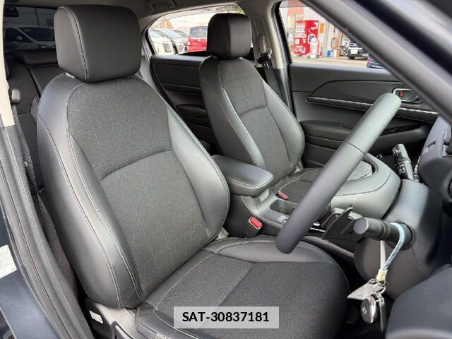 Honda VEZEL 2023-09 5881888-11