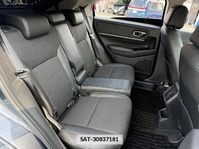 Honda VEZEL 2023-09 5881888-12
