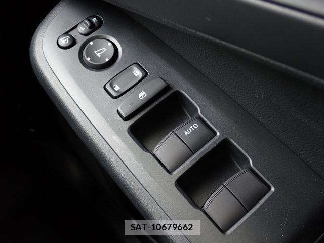 Honda VEZEL 2023-04 6615447-7