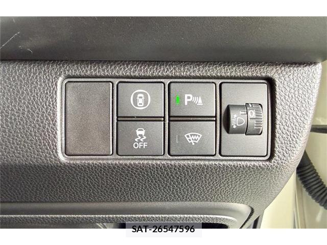 Honda VEZEL 2022-07 6642836-15