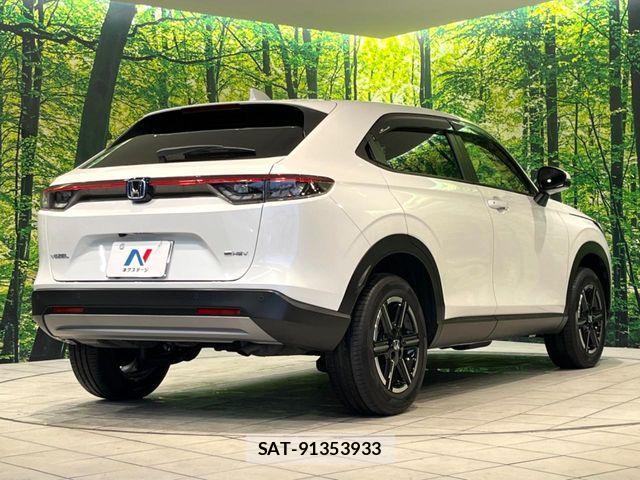 Honda VEZEL 2023-11 6674033-16