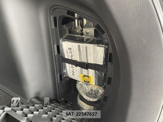 Honda VEZEL 2022-07 6682941-13