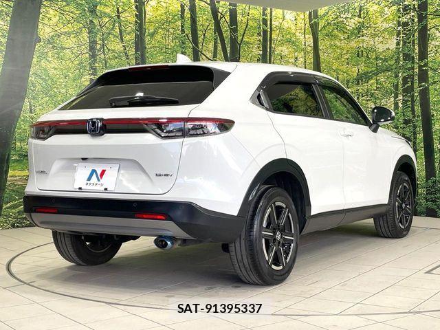 Honda VEZEL 2022-08 6817808-16
