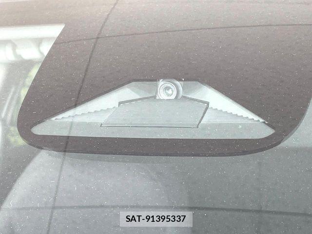 Honda VEZEL 2022-08 6817808-4