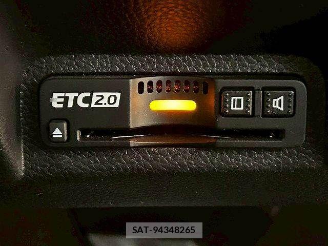 Honda VEZEL 2021-11 6817803-11