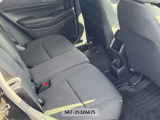 Honda VEZEL 2022-05 6817798-9