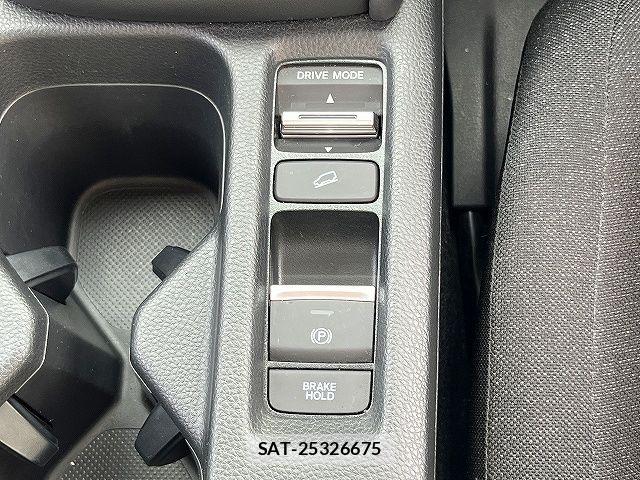 Honda VEZEL 2022-05 6817798-10