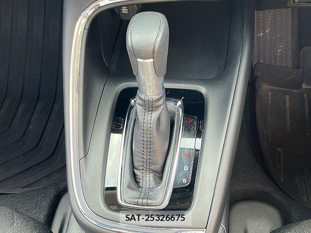 Honda VEZEL 2022-05 6817798-19