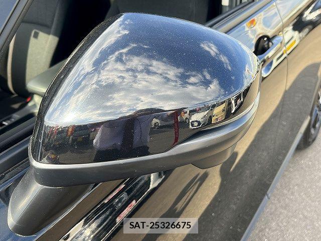 Honda VEZEL 2022-05 6817798-24