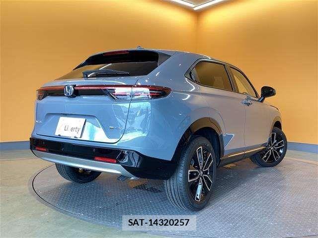 Honda VEZEL 2025-08 6914872-9