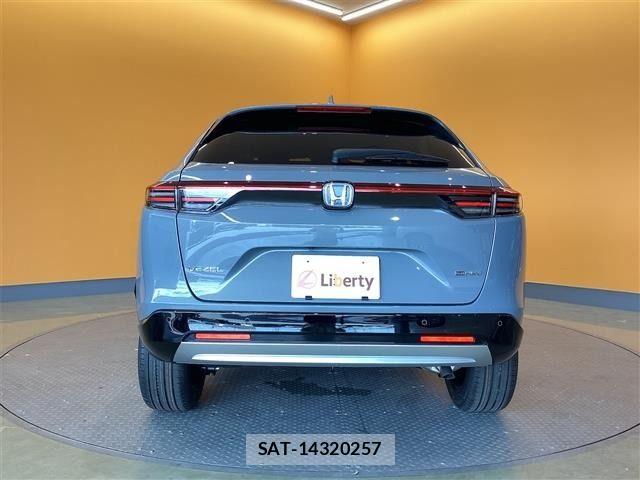 Honda VEZEL 2025-08 6914872-10