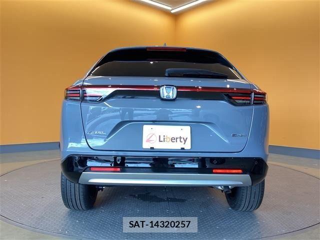 Honda VEZEL 2025-08 6914872-11