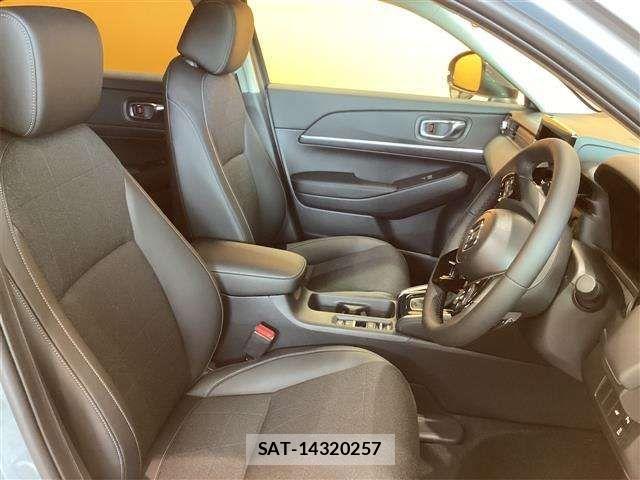 Honda VEZEL 2025-08 6914872-16