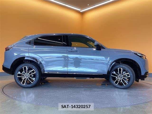 Honda VEZEL 2025-08 6914872-7