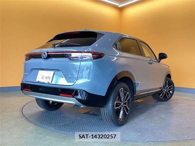 Honda VEZEL 2025-08 6914872-8