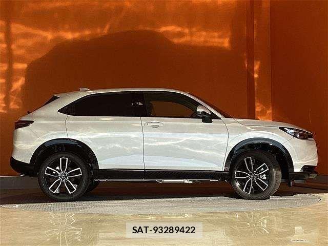 Honda VEZEL 2025-08 6914866-9