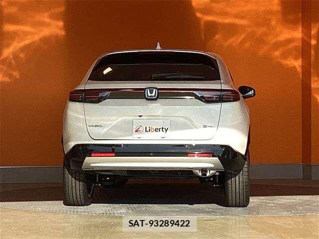 Honda VEZEL 2025-08 6914866-11