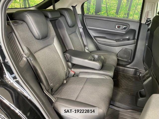 Honda VEZEL 2025-12 6914873-8