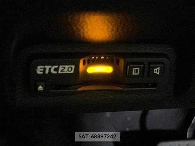 Honda VEZEL 2024-08 6914878-9