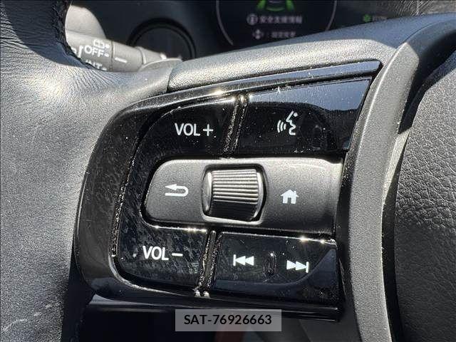Honda VEZEL 2021-05 7021834-13