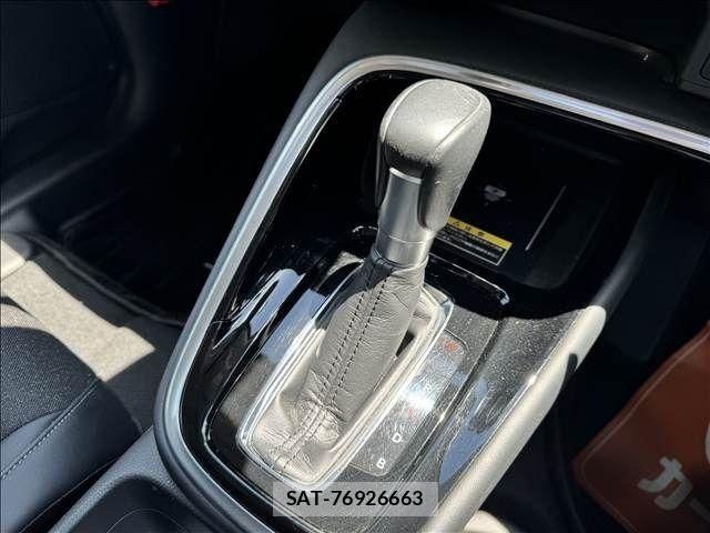Honda VEZEL 2021-05 7021834-16