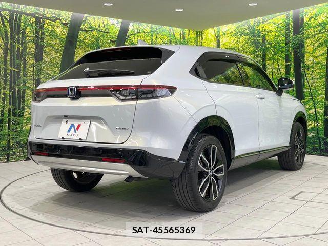 Honda VEZEL 2023-07 7061196-16