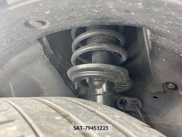 Honda VEZEL 2021-10 7226566-19