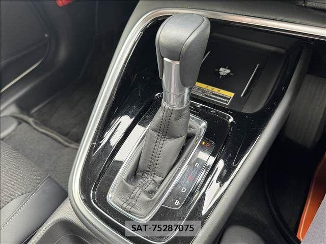 Honda VEZEL 2021-06 7226561-19