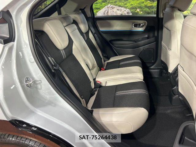 Honda VEZEL 2026-05 7252702-8